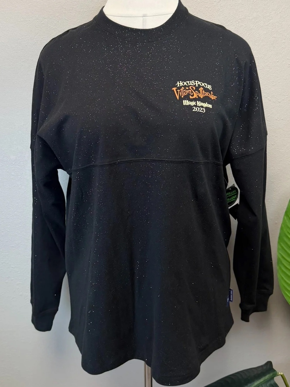 NEW! Disney Parks 2023 Hocus Pocus Villain Spelltacular Spirit Jersey - Size L
